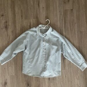 Bobbles and lace blue & white linen button down
